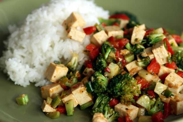 Vegani in un mondo ''onnivoro'': �Rischiamo di morire di fame�